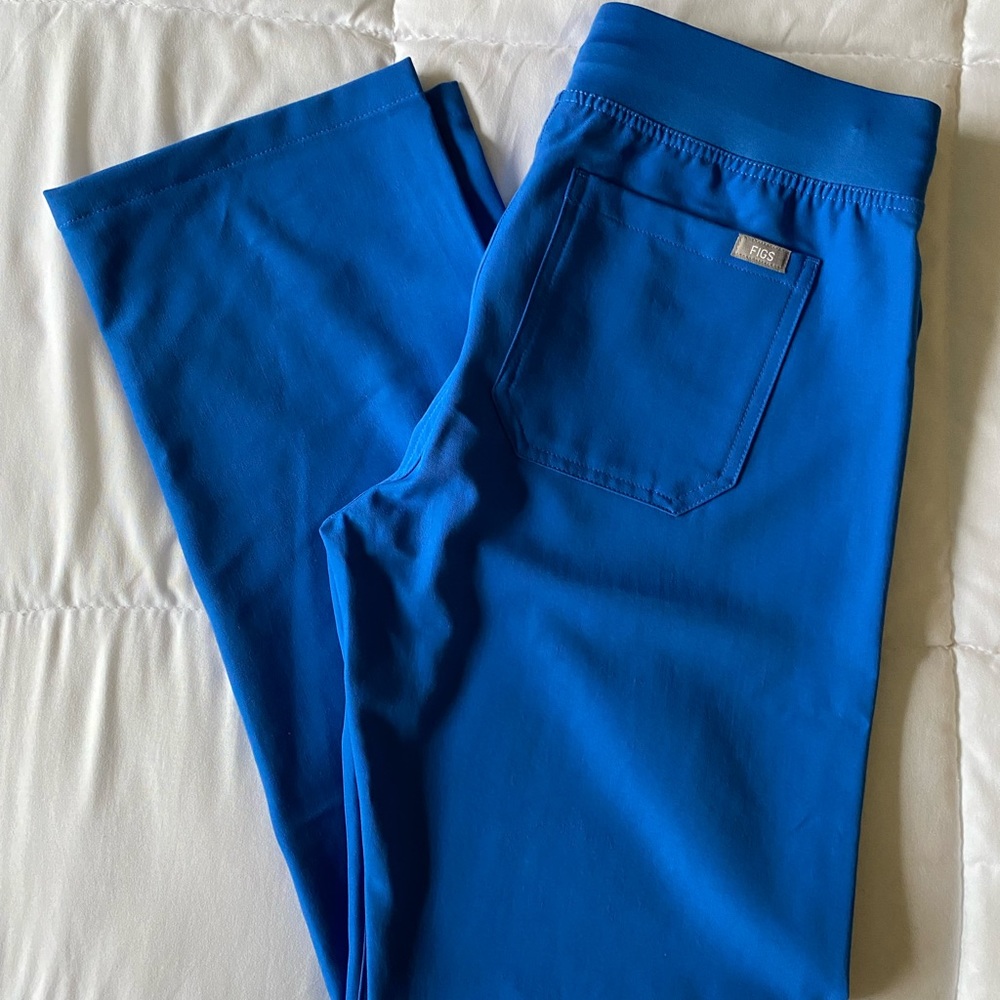Figs Livingston scrub pants royal blue. New w/o tags. Never worn great condition